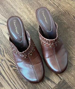 Baretraps Vintage brown mules thumbnail 1