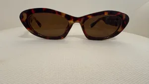 Miu Miu Sunglasses Cat-Eye thumbnail 2