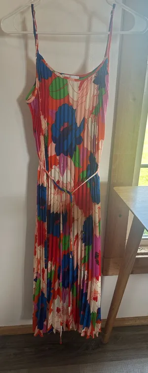 Floral dress thumbnail 1