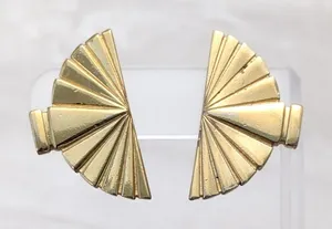 Vintage Clip On Earrings Gold Tone Fan Shape Very Large 1.5" - Fair Condition thumbnail 1