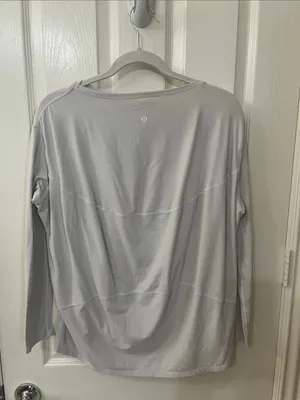 Lululemon Back in Action Long-Sleeve Tee thumbnail 2