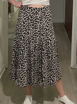 H&M Leopard print Midi skirt thumbnail 1