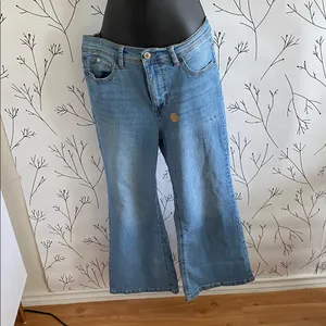 Women's Blue Flare Jeans Size 8 thumbnail 2