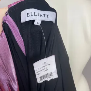 NWT Elliatt Avalee Cocktail Dress Metallic Sheen Long Sleeve Drape Skirt Party‎ thumbnail 13