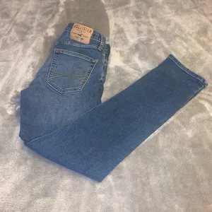 Hollister California Size 28 X 30 Skinny Denim Blue Jeans Stretch EUC thumbnail 2