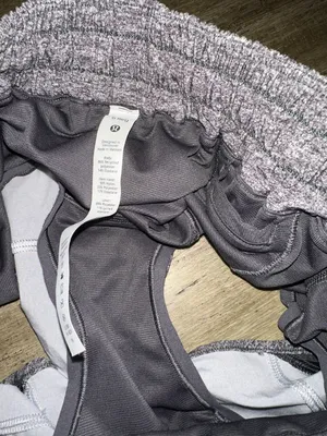 Lululemon Gray Hotty Hot Short 2.5” NWT thumbnail 4