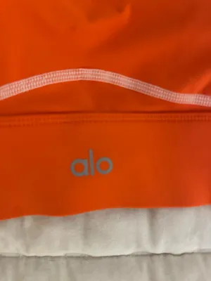 Alo Yoga Bra thumbnail 3
