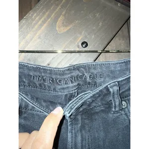 American Eagle‎ AE Jeans Womens Sz 10 Black Mom Jean Distressed Denim thumbnail 3