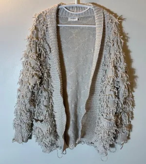 Storia Shaggy‎ Fringe Knit Cardigan Sweater Oatmeal Beige Size Small thumbnail 1