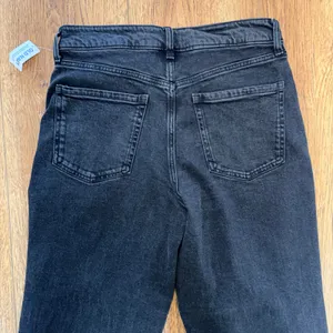 NEW Old Navy OG Loose High Rise Black‎ Raw Hem Straight Leg Jeans Womens 10 thumbnail 9