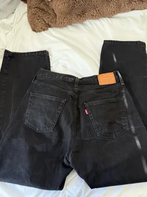 Levi’s 501 Jeans Women’s thumbnail 2