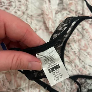 Black Lace Tie Halter Bra Size M thumbnail 3