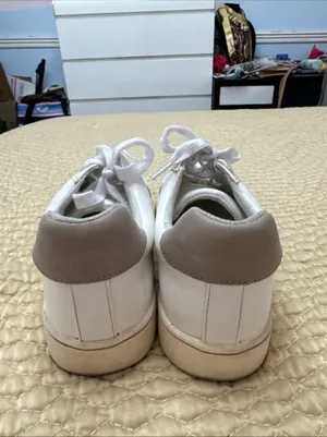 Share Women’s Mia Italia Low Top Sneaker Shoes Sz 8M White & Cream thumbnail 8