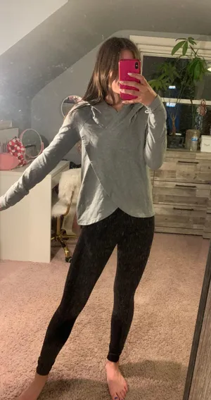 Sweatshirt thumbnail 1