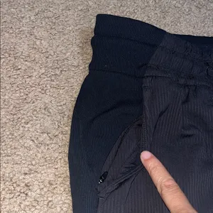 Lululemon Beyond The Studio Jogger Black 4‎ thumbnail 5