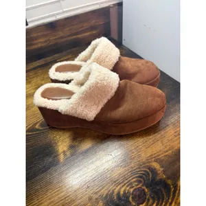 Time And Tru Brown Fur Lined Clogs Size 8‎ thumbnail 2