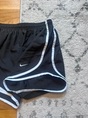 Nike Dri-Fit Shorts Running thumbnail 2