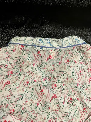 Womens medium Victoria's Secret long sleeve button up pajama top thumbnail 7