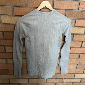 Lululemon Rest Less Pullover Heathered Silver Spoon Knit Size 2 thumbnail 6