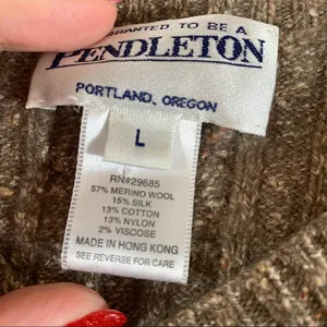 Pendleton Marled Brown Wool Blend Cable Knit V-Neck Sweater thumbnail 2
