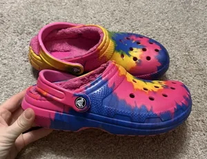 Crocs Classic Lined Tie‎ Dye Clog Shoes Mens 5 Womens 7 Pink Blue Yellow thumbnail 1