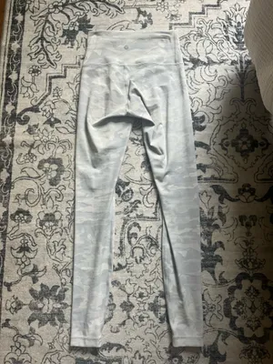 White Camo Lululemon Align Leggings 28" thumbnail 2