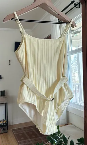 Solid & Striped Nina Belted One Piece Swimsuit Yellow Ribbed Scoopneck Womens M thumbnail 1