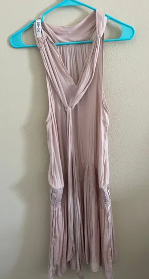 Women’s Dress thumbnail 2