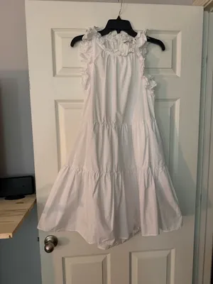 Moodie medium tiered dress White thumbnail 1