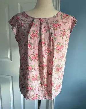 Ninexis Women’s Floral Flutter Sleeve Blouse Pink Small Rayon thumbnail 1