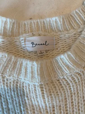 Sweater thumbnail 5
