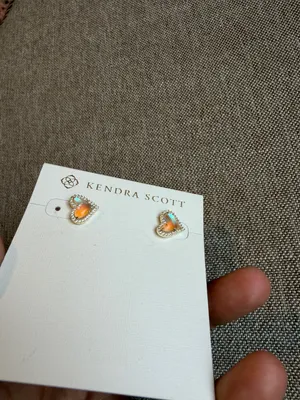 Kendra Scott Iridescent Heart Stud Earrings - gold Frame thumbnail 3