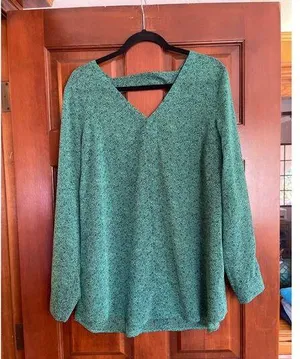 Cabi green and blue floral print blouse size large thumbnail 1