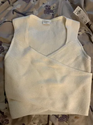 Abercrombie White Crossover Crop Top thumbnail 1
