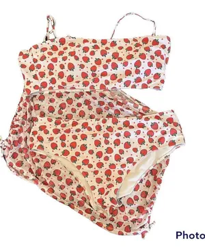 Size 4XL 3 piece strawberry print bikini top bottom coverup EUC thumbnail 1