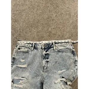 KanCan Stone Wash High Rise‎ Distressed Raw Hem Denim Jeans Size 11/29 thumbnail 6