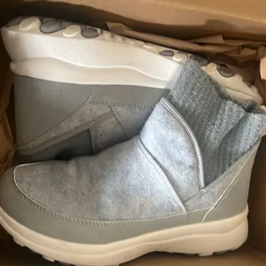 Merrell Renew Bluff in Cloud - Vegan boots NWT thumbnail 2