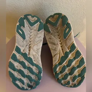 Hoka One One Clifton 8 Teal Women’s size 8 B thumbnail 11