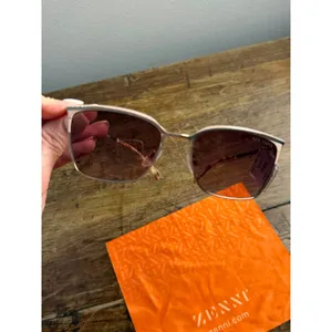 Ted Baker Women's sunglasses NWT $149 thumbnail 4
