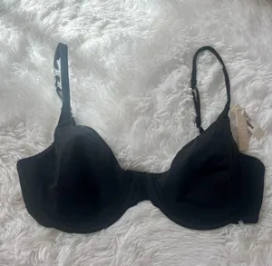 SKIMS Underwire Bra thumbnail 4