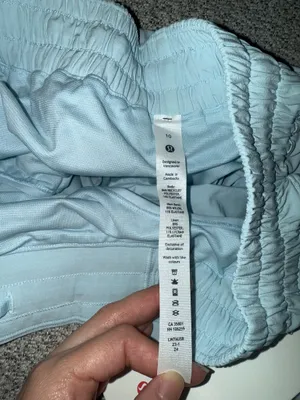 Lululemon Hotty Hot LR Short 2.5" *Lined thumbnail 3