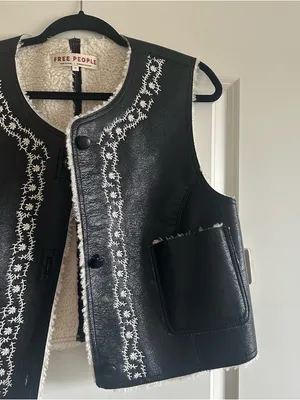 NWT Free People Travelers Reversible Black Leather Vest thumbnail 5