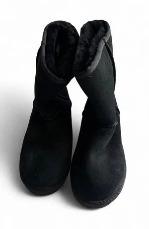 Koolaburra by UGG Black Suede Short Ankle Boots Size 8 thumbnail 1