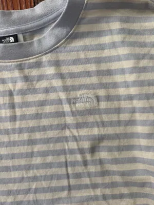 North face shirt thumbnail 2