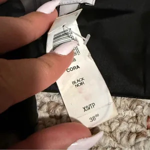 NWT Aritzia Sunday Best Cora Multi twist bandeau top in Black- Size XS thumbnail 8