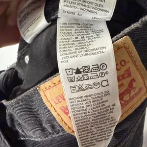 NWOT Levis Womens 94 Baggy Jeans Black Stonewash Straight‎ Leg Denim Size 25 thumbnail 8