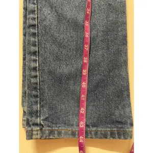 Vintage Wrangler Medium Wash Blue Straight Leg Jeans Size 5 x 34 GUC thumbnail 11
