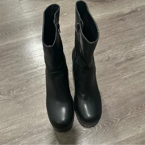 Princess Polly Garbo Platform Boots thumbnail 8