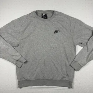 Nike Sportswear Crewneck Sweatshirt Women’s Medium Gray Swoosh thumbnail 1