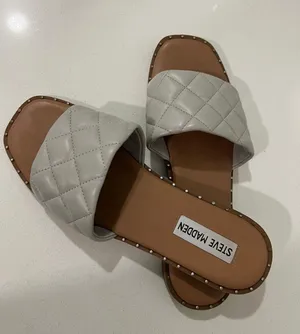 Steve Madden Slip-Ons thumbnail 2
